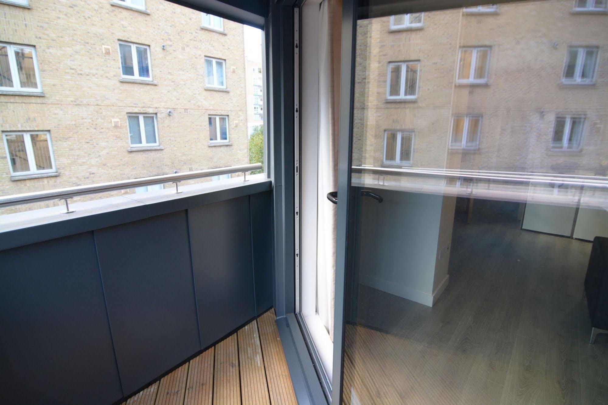Apartment Wharf - Canary South Лондон Экстерьер фото
